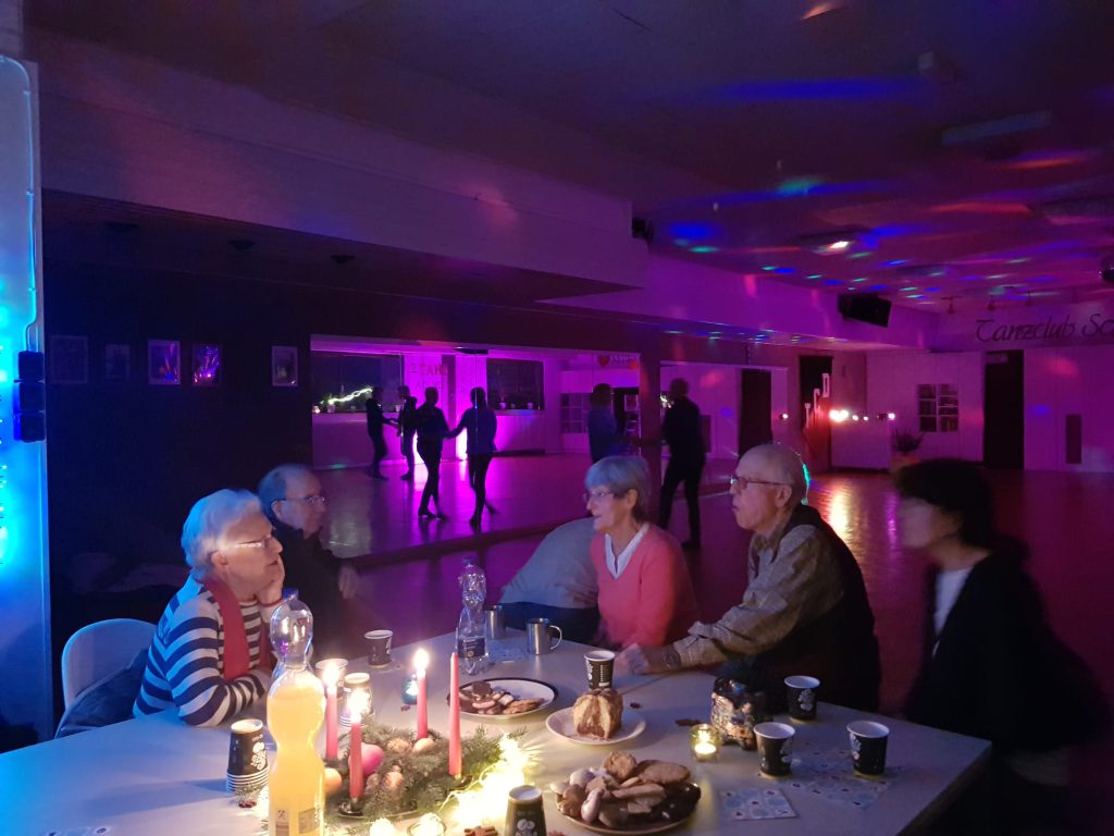 Adventstee 2022 – Tanzclub Schwarz-Rot Düren