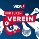 Folgendes müsst ihr tun: Ab dem 9. September 2024 hört bitte besonders aufmerksam WDR 2 Wenn unser Vereinsname Tanzclub Schwarz-Rot Düren im Radio aufgerufen wird, müsst ihr innerhalb von 15 Minuten bei der WDR 2 Hotline 0800 5678 222 anrufen und das Codewort TANZEN nennen. Teilt es an alle Freunde und Bekannte, dann gibt es 1.000 Euro in die Vereinskasse. Also, fleißig Radio hören und aufpassen!!!